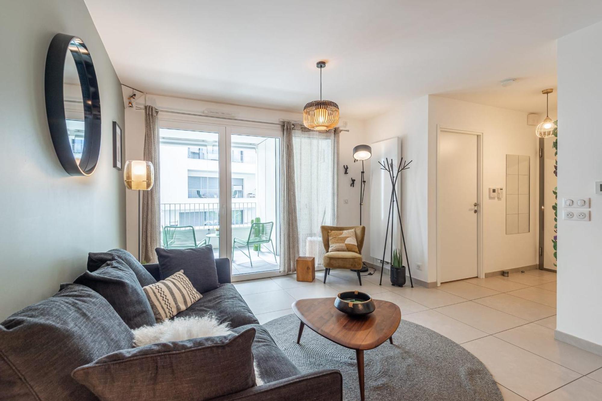 L'Interprete 405 4 - Apartment With Terrace Annecy Exteriör bild